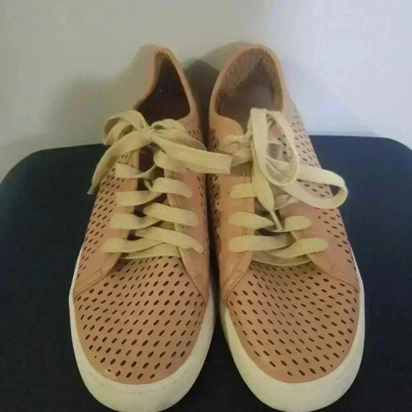 MiiM Sneaker 7.5 - Picture 1 of 7